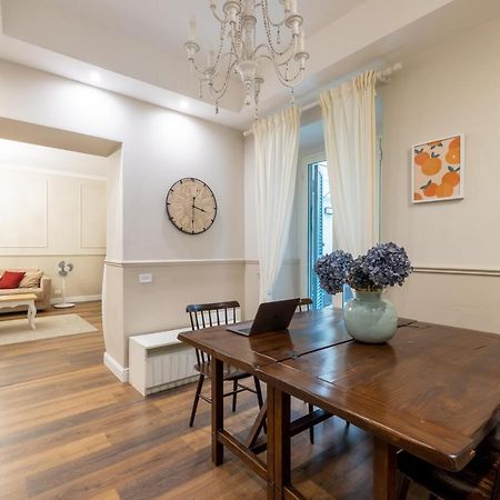 Charming Apartment With Patio A Few Steps From Colosseum Esterno foto