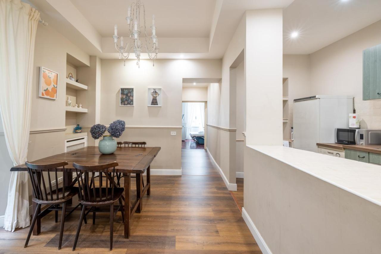 Charming Apartment With Patio A Few Steps From Colosseum Esterno foto