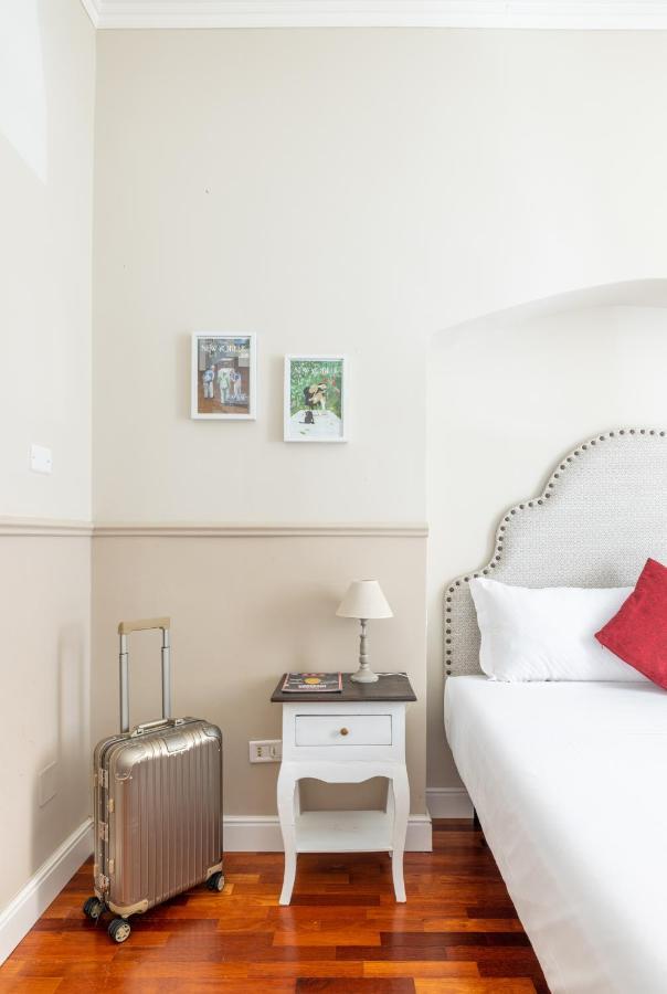 Charming Apartment With Patio A Few Steps From Colosseum Esterno foto