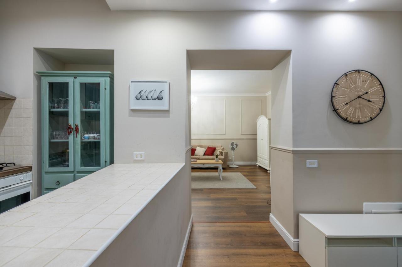 Charming Apartment With Patio A Few Steps From Colosseum Esterno foto