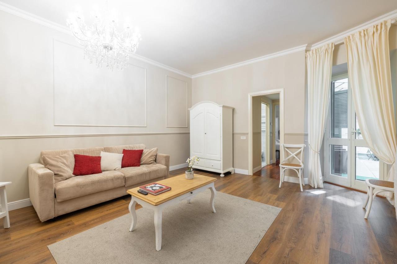 Charming Apartment With Patio A Few Steps From Colosseum Esterno foto