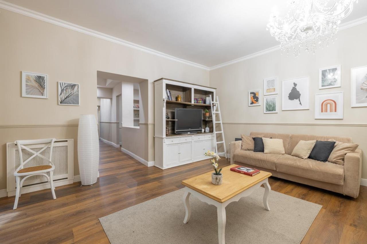 Charming Apartment With Patio A Few Steps From Colosseum Esterno foto