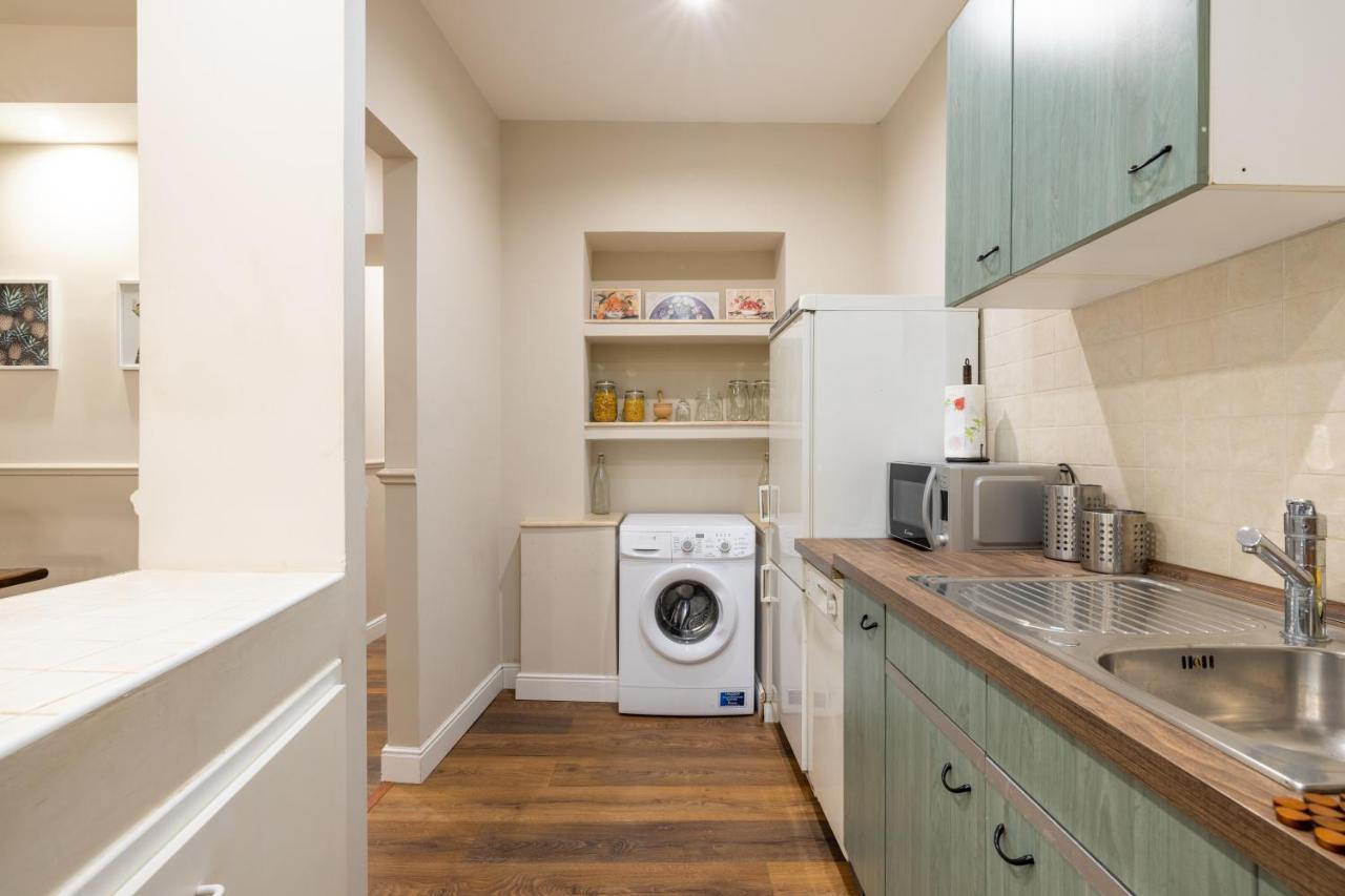 Charming Apartment With Patio A Few Steps From Colosseum Esterno foto