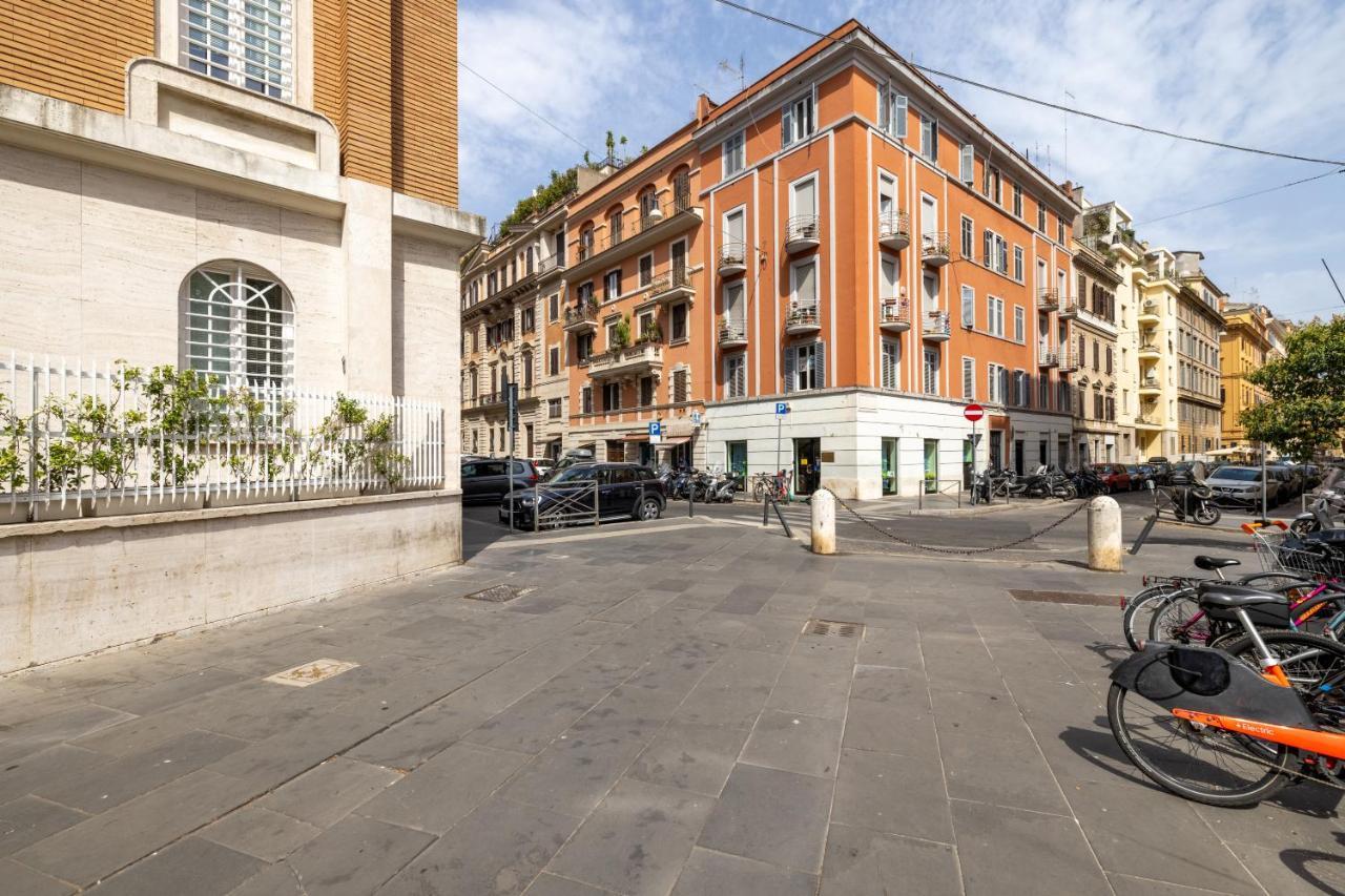 Charming Apartment With Patio A Few Steps From Colosseum Esterno foto